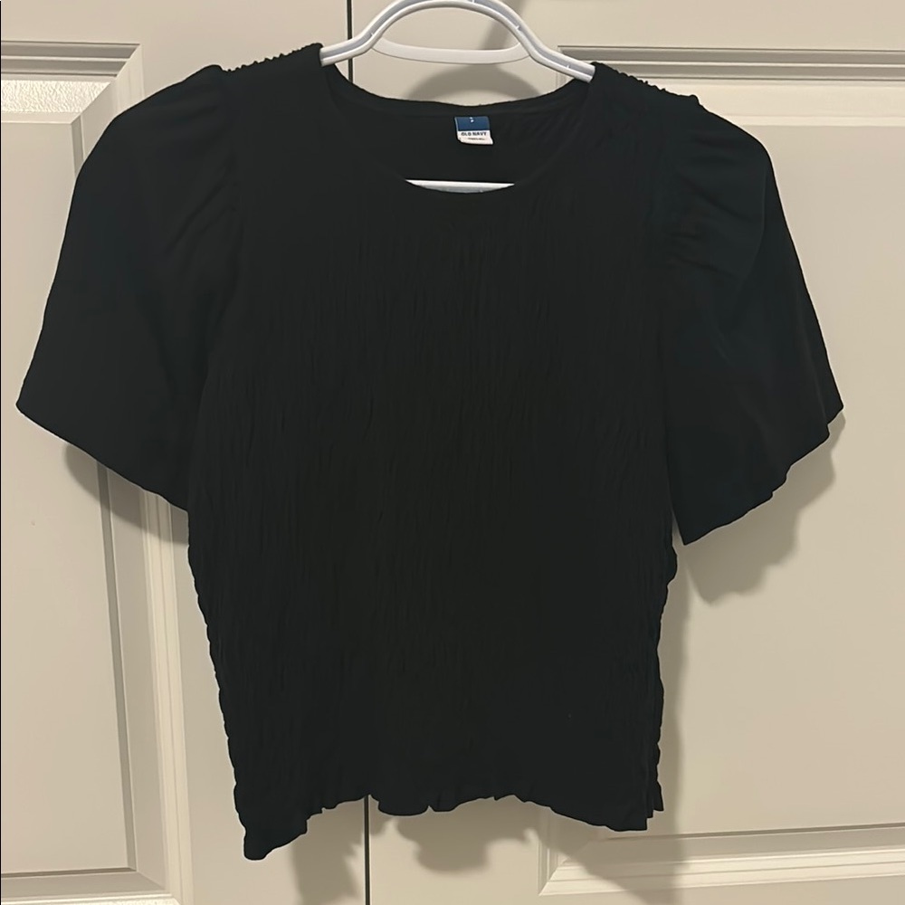 Old Navy Black smocked top (NWOT)